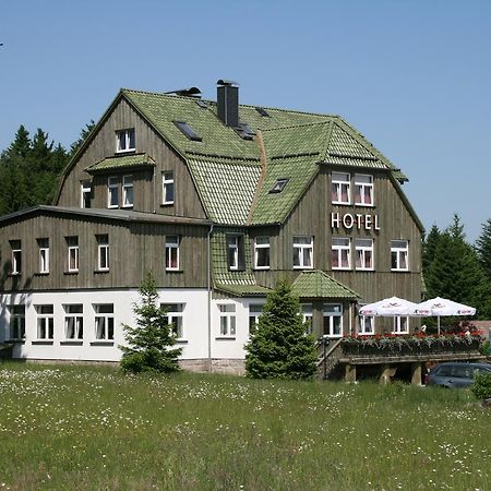 waldhotel AUSZEIT Tanne Exterior foto