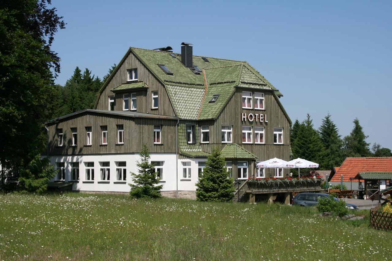 waldhotel AUSZEIT Tanne Exterior foto