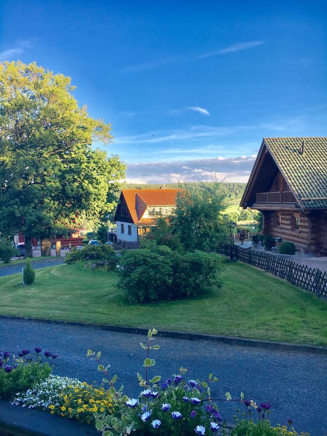 waldhotel AUSZEIT Tanne Exterior foto